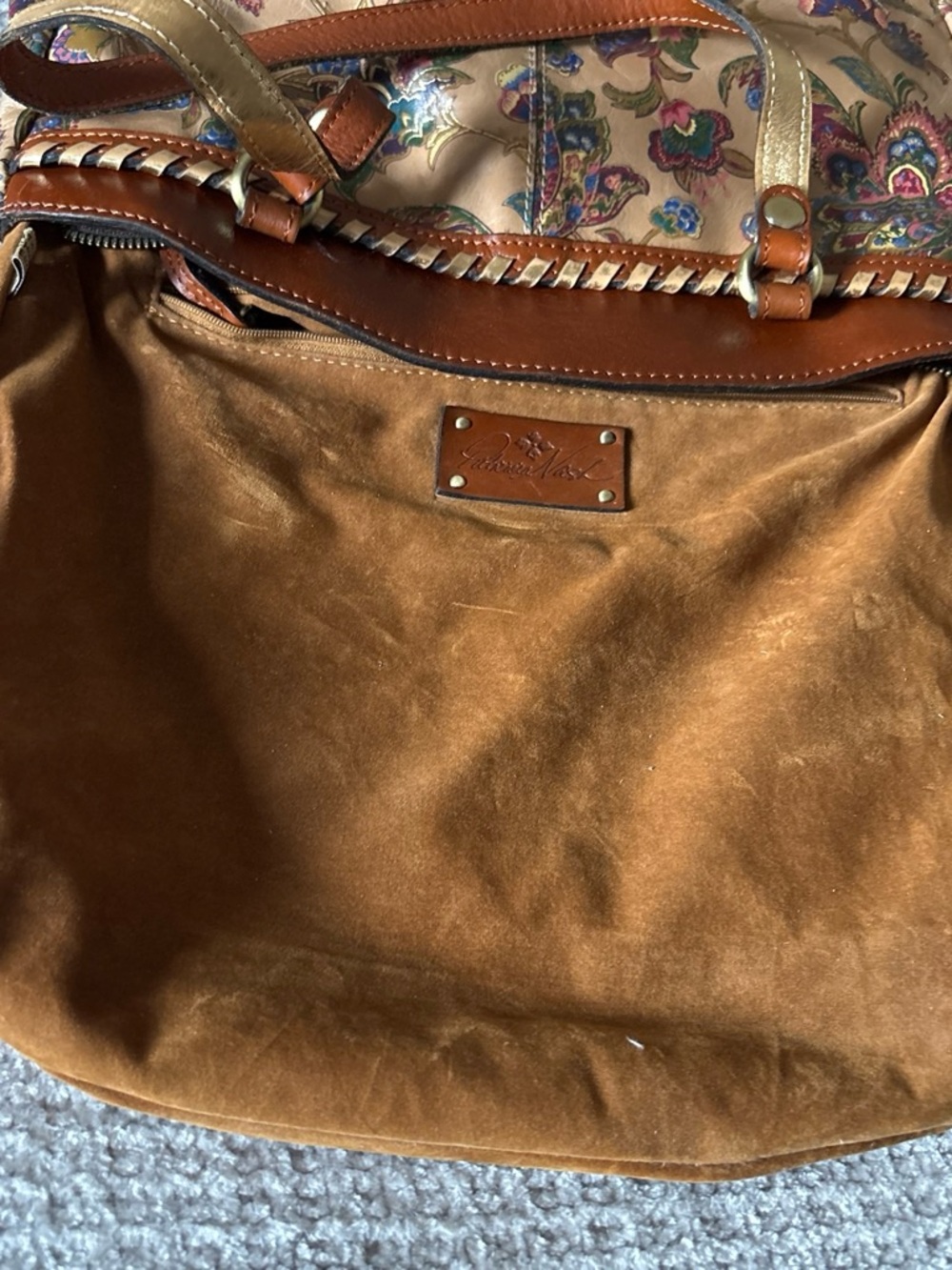 Patricia Nash Floral Printed Shoulder Bag in Tan, Gold and Brown - Picture 7 of 9